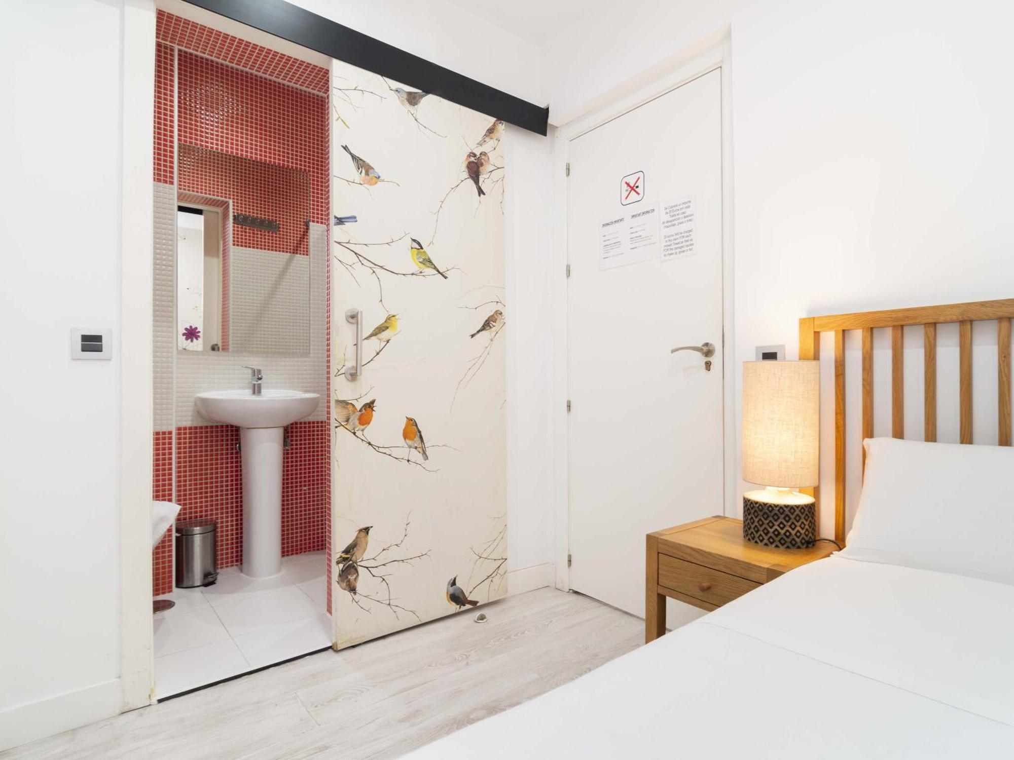 Pension Foster Мадрид Экстерьер фото