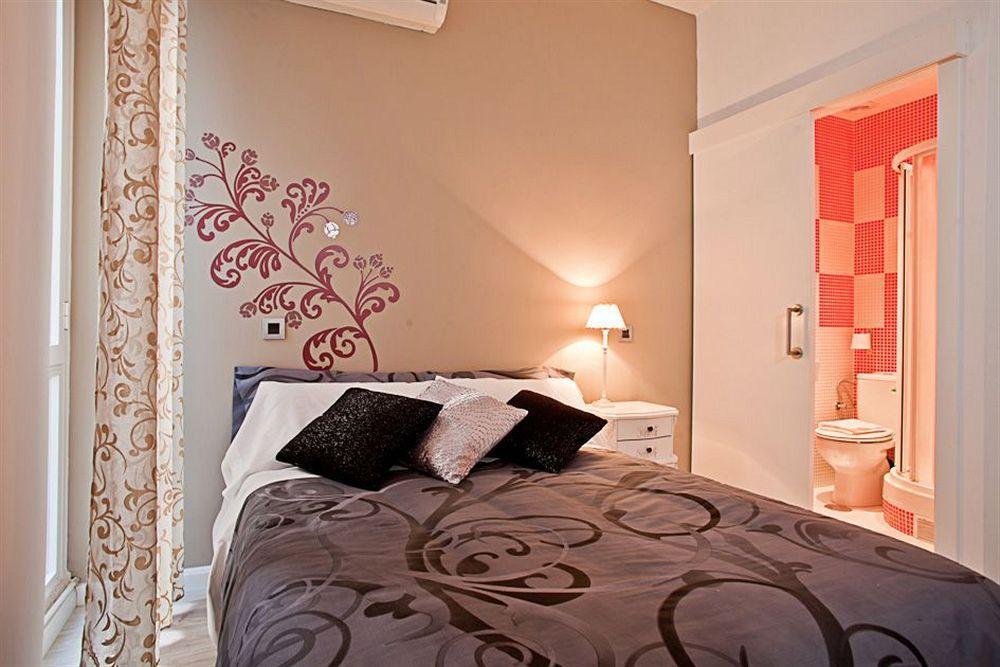 Pension Foster Мадрид Экстерьер фото